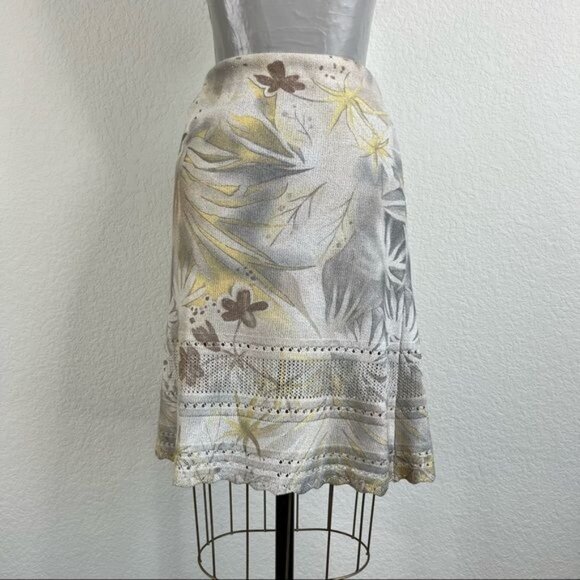 St John Spring 05 Metallic Scalloped Santana Knit Skirt - Picture 4 of 8